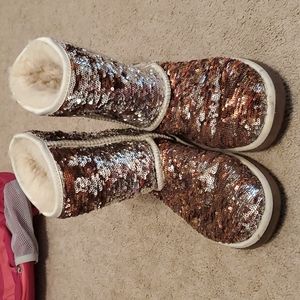 Ugg classic short gold sequin boots girls 4 or women's 6